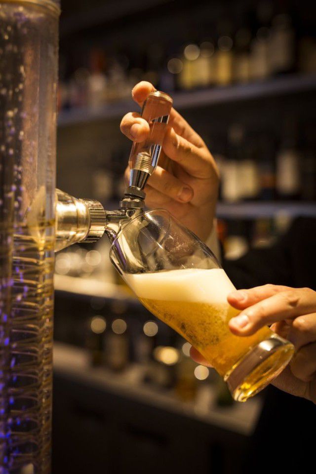 Altura Gastropub interior